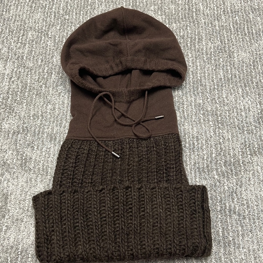 Dolce & Gabbana Scarf/hoodie